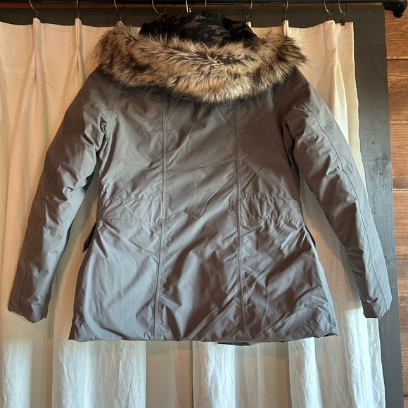 Women’s north face winter coat Small - Picture 3 of 3